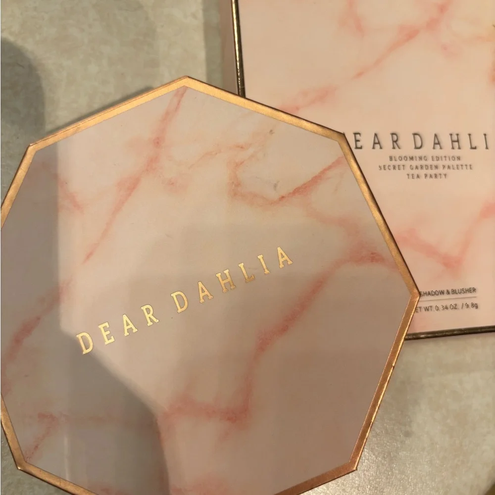 Dear dahlia secret garden party shadow palette- Tea Party - Picture 2 of 10